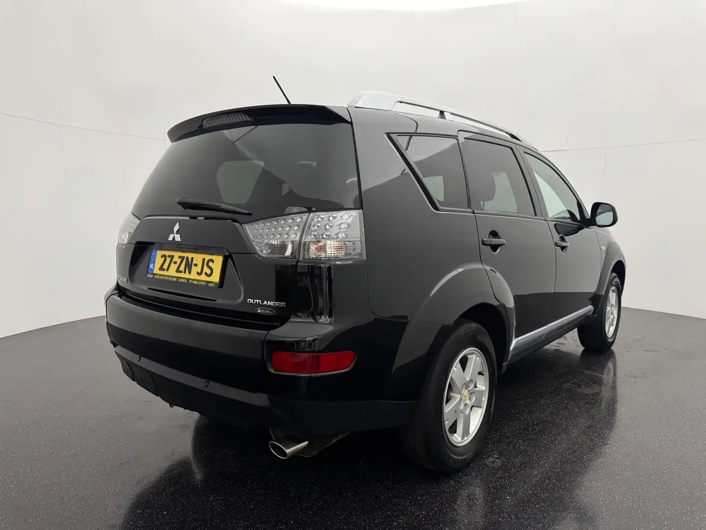Mitsubishi Outlander 2.4 Intro Edition 2WD Trekhaak/Airco Noir - 2
