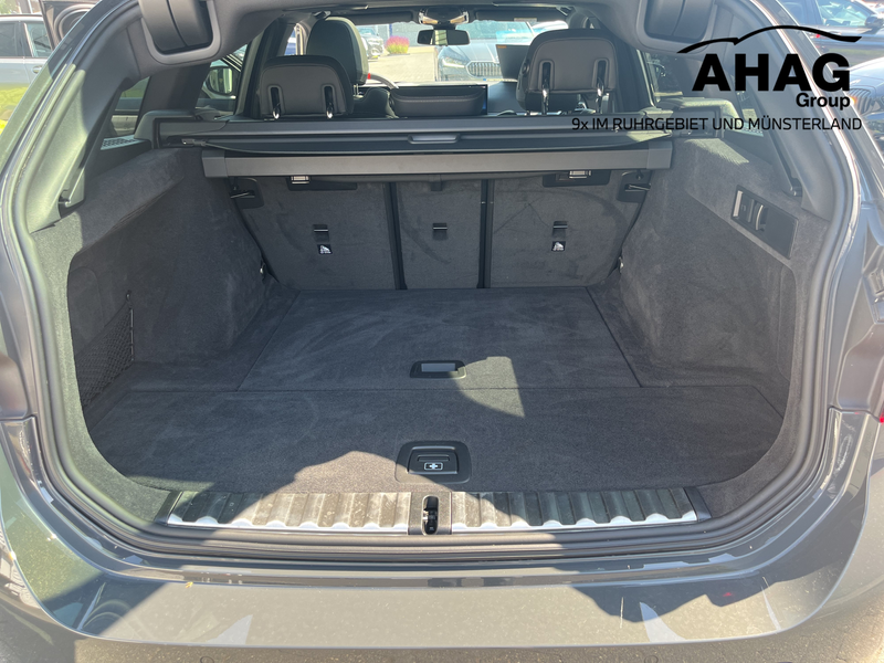 BMW 340 M340d xDrive Touring — photo 15
