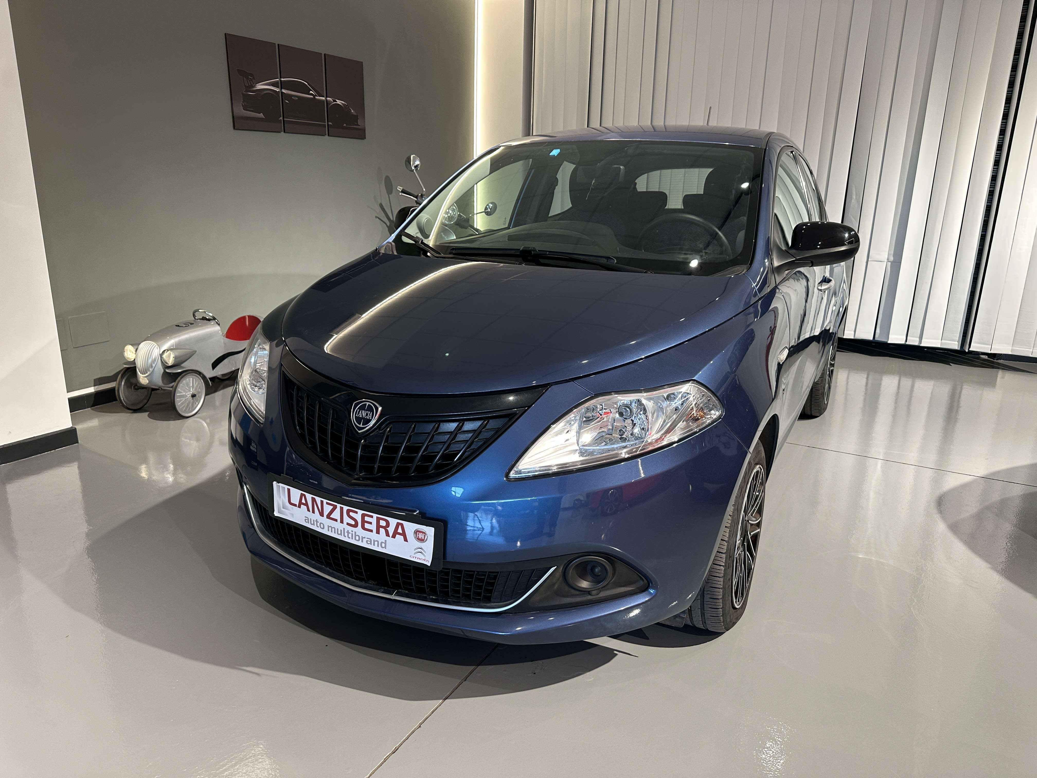 Lancia Ypsilon