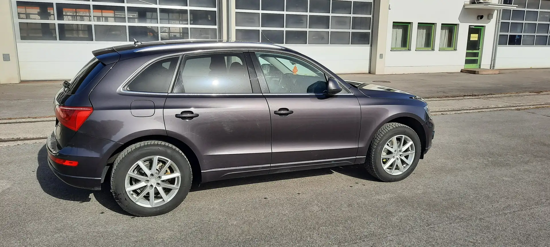 Audi Q5 2,0 TDI quattro DPF S-tronic Grau - 2