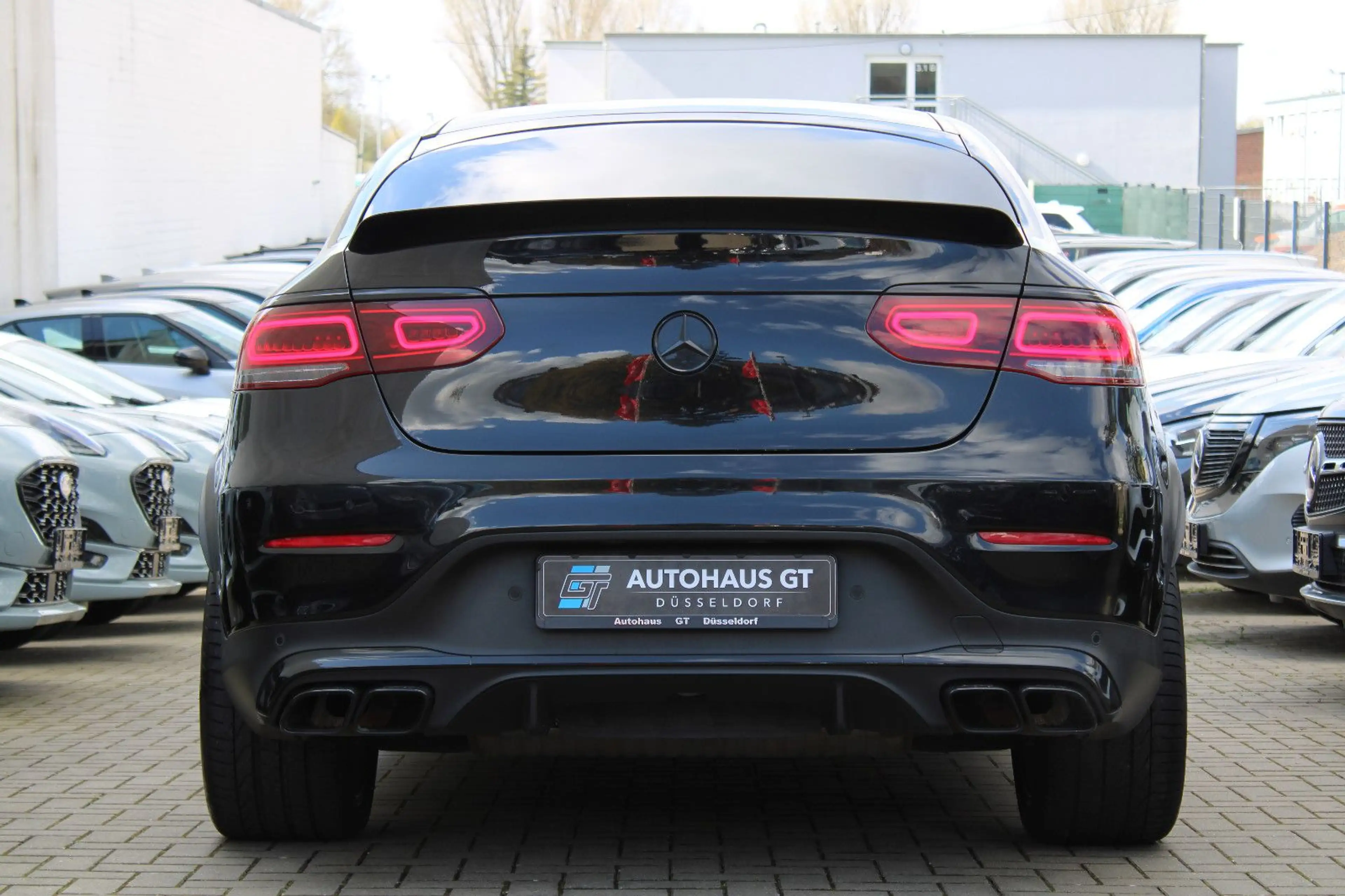 Mercedes-Benz GLC 63 AMG 4Matic+/Distro/Glasd/Leder/360°Ka/AHK — photo 11