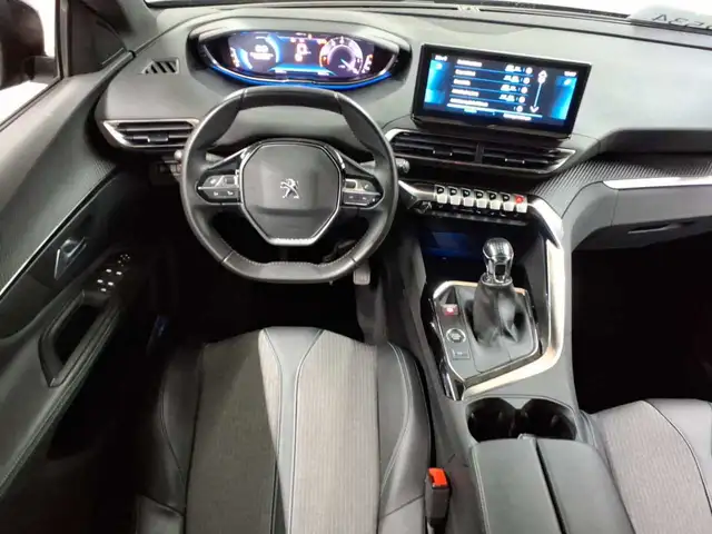 Peugeot 5008 view 10