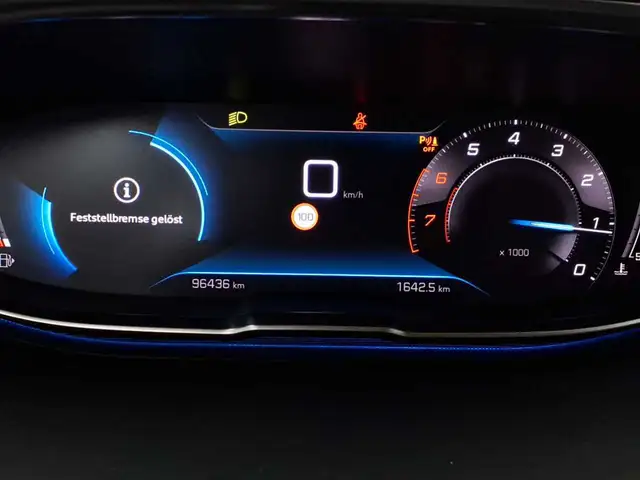 Peugeot 5008 view 11