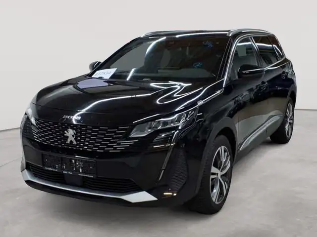 Peugeot 5008 view 2