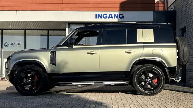 Land Rover Defender view 2