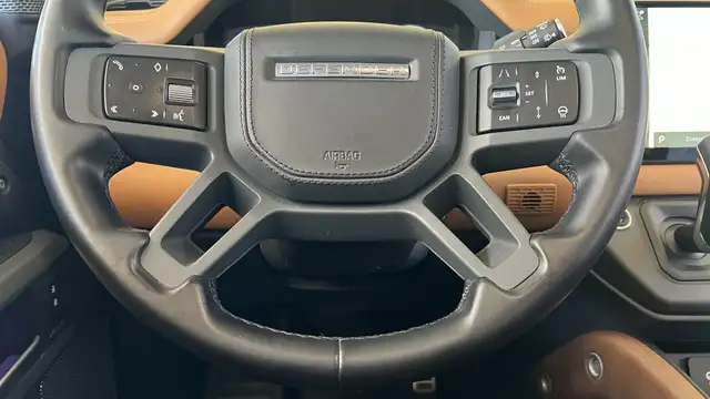Land Rover Defender view 26