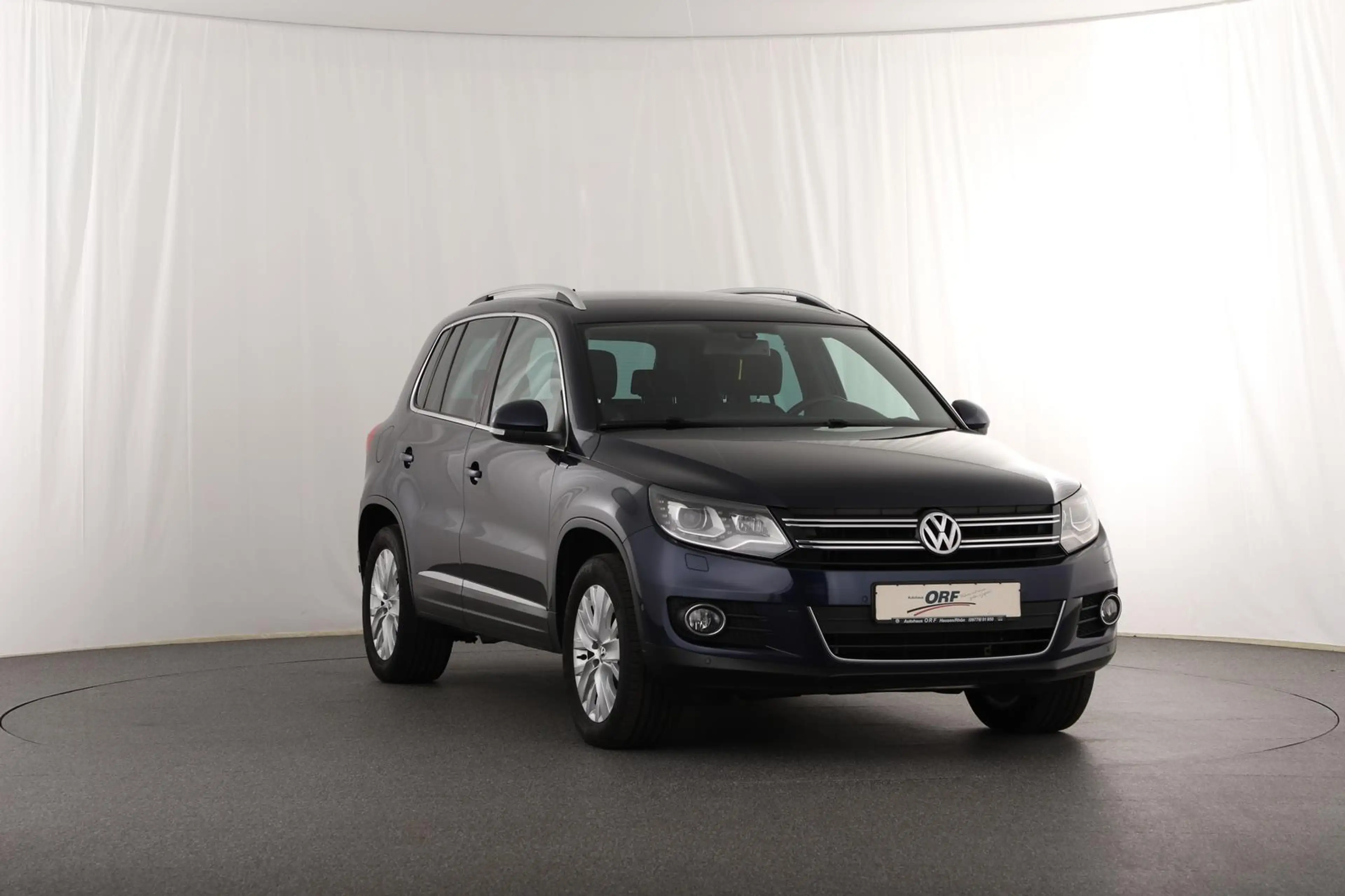 Volkswagen Tiguan 2.0 TDI Life 4Motion DSG AHK BI-XENON KLIMA CLARIO — photo 2