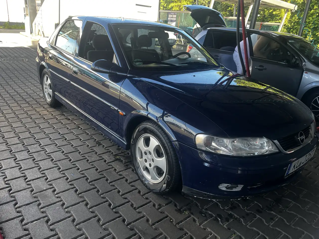 Opel Vectra 1.6 Edition 100, foto 2