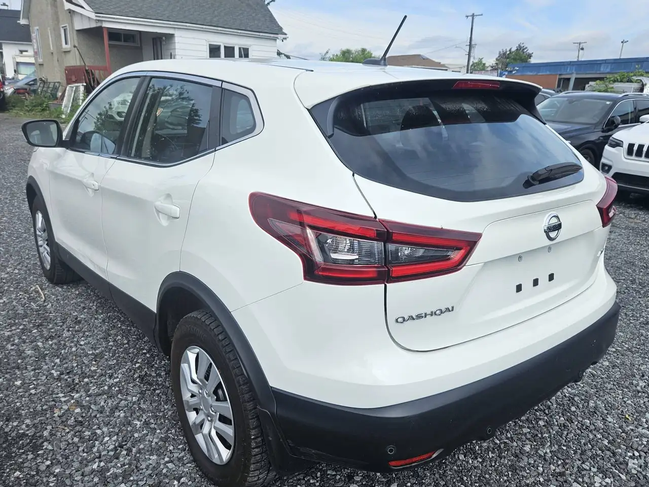 Nissan Qashqai снимка Nissan Qashqai