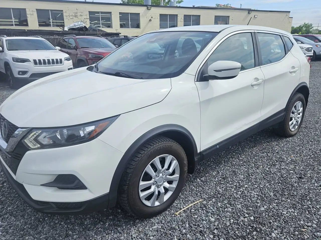 Nissan Qashqai снимка Nissan Qashqai