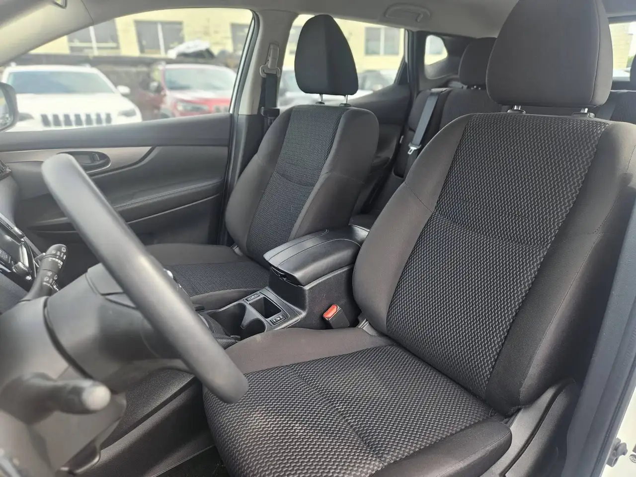 Nissan Qashqai снимка Nissan Qashqai