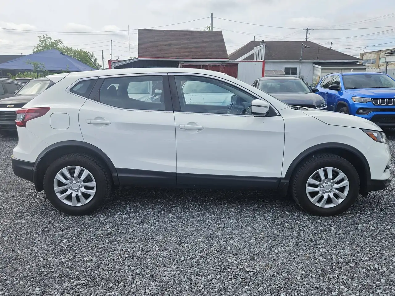 Nissan Qashqai снимка Nissan Qashqai