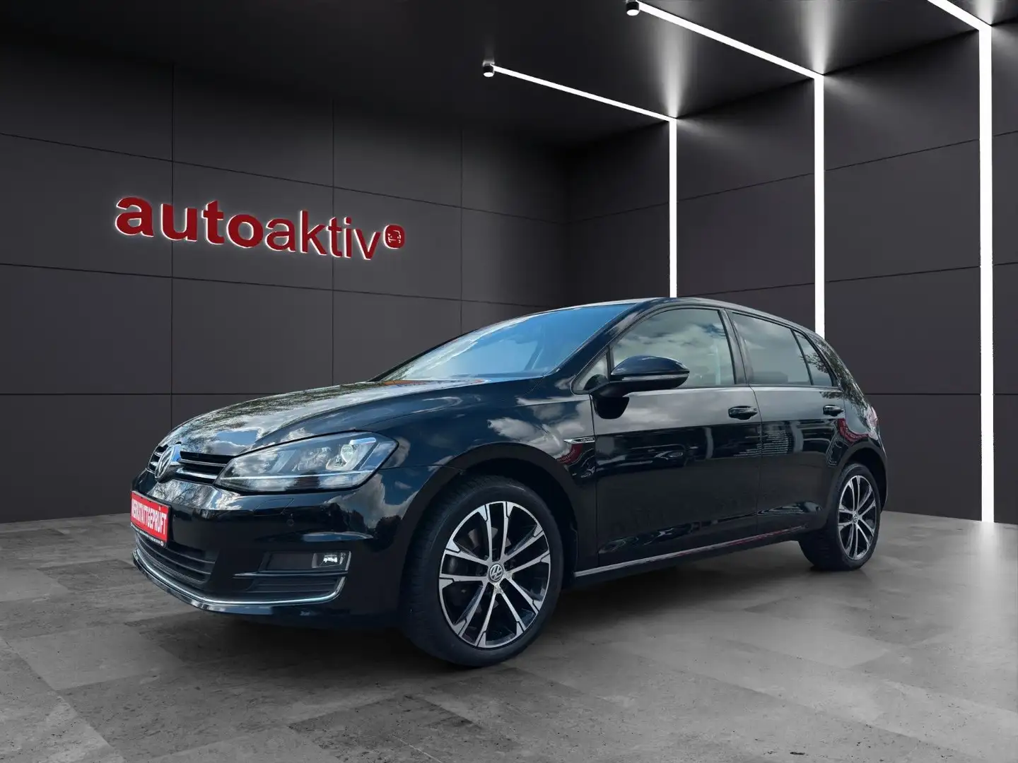 Volkswagen Golf VII Lim. Lounge BMT/Bi-Xenon/Alu 17"/Wi-Pak Schwarz - 1