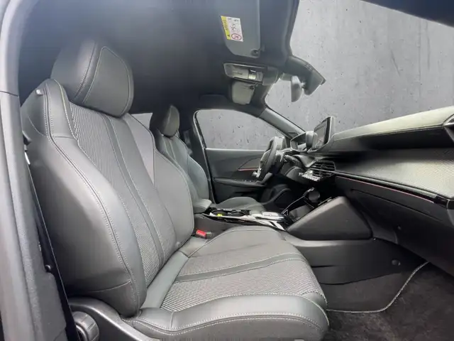 Peugeot 2008 view 13