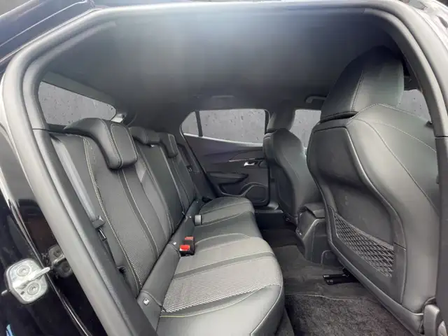 Peugeot 2008 view 14