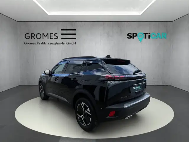 Peugeot 2008 view 5