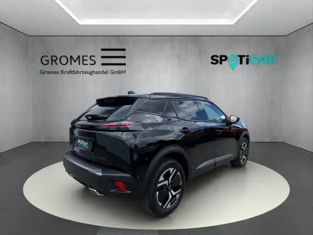Peugeot 2008 view 3