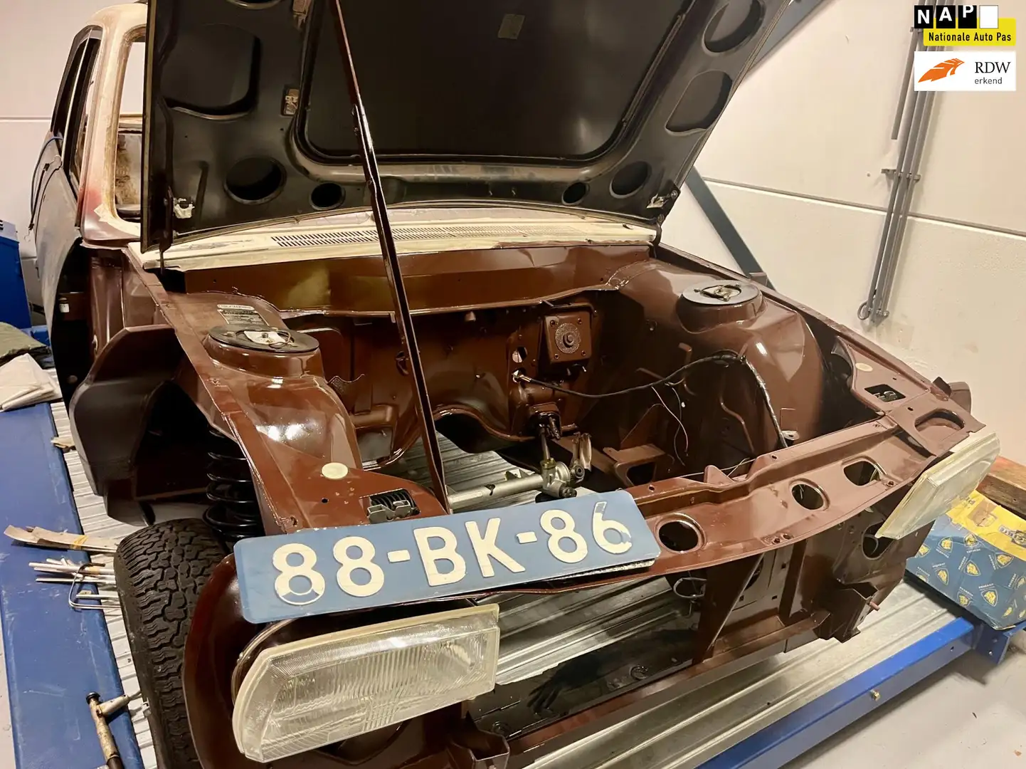 Peugeot 504 2.0 GL Béžová - 1