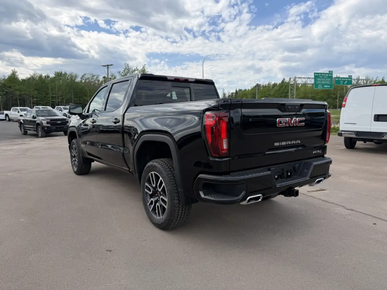 GMC Sierra 1500 photo GMC Sierra 1500