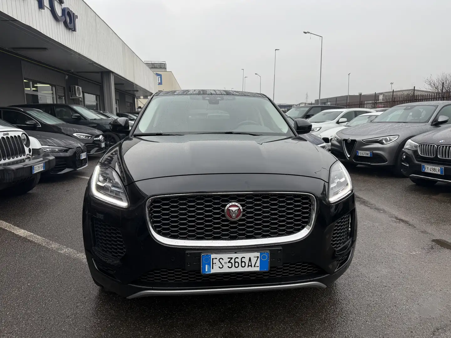 Jaguar E-Pace 2.0d i4 awd 150cv auto Schwarz - 2