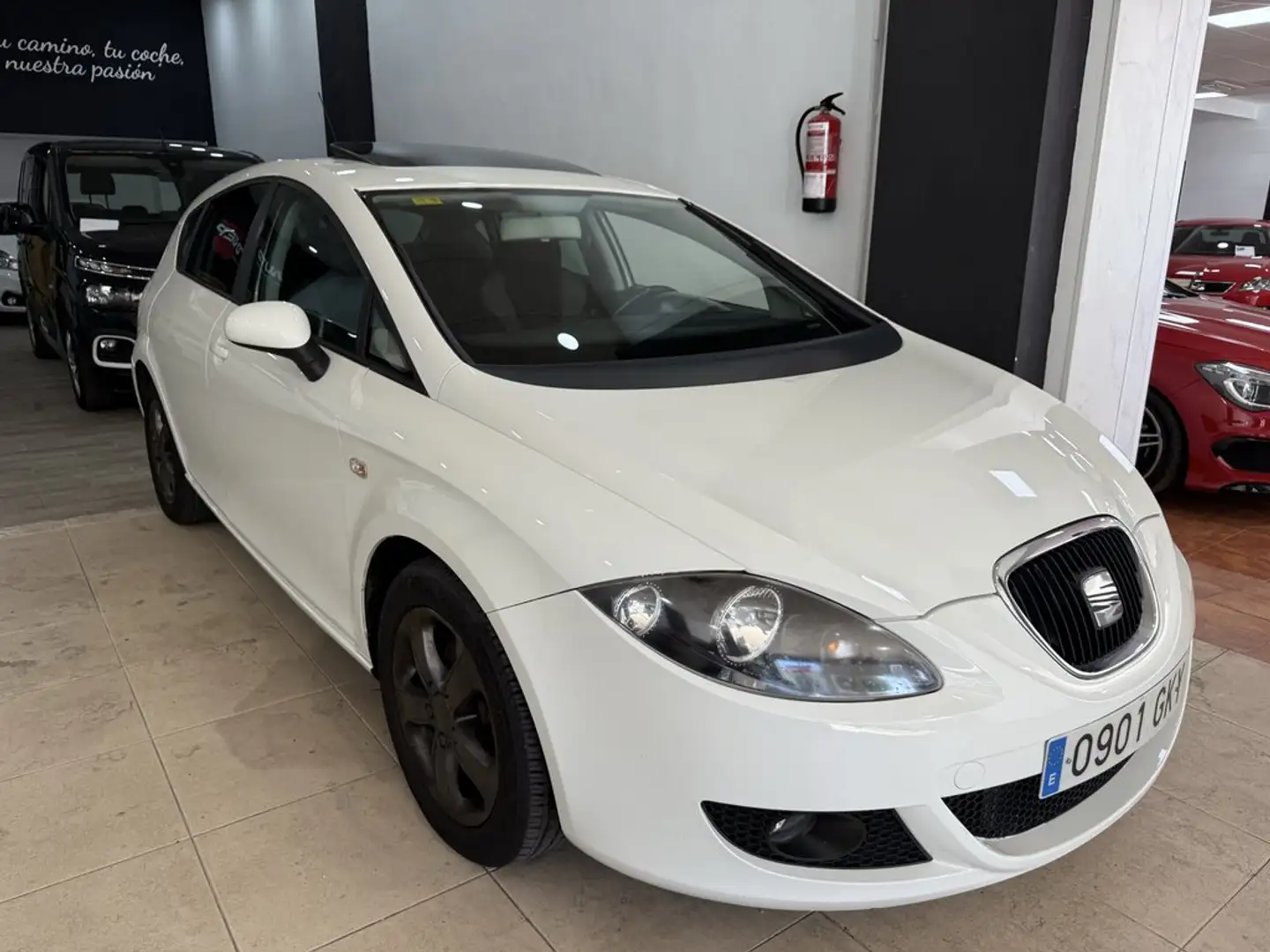 SEAT Leon 1.9 TDI 105cv Style Weiß - 2