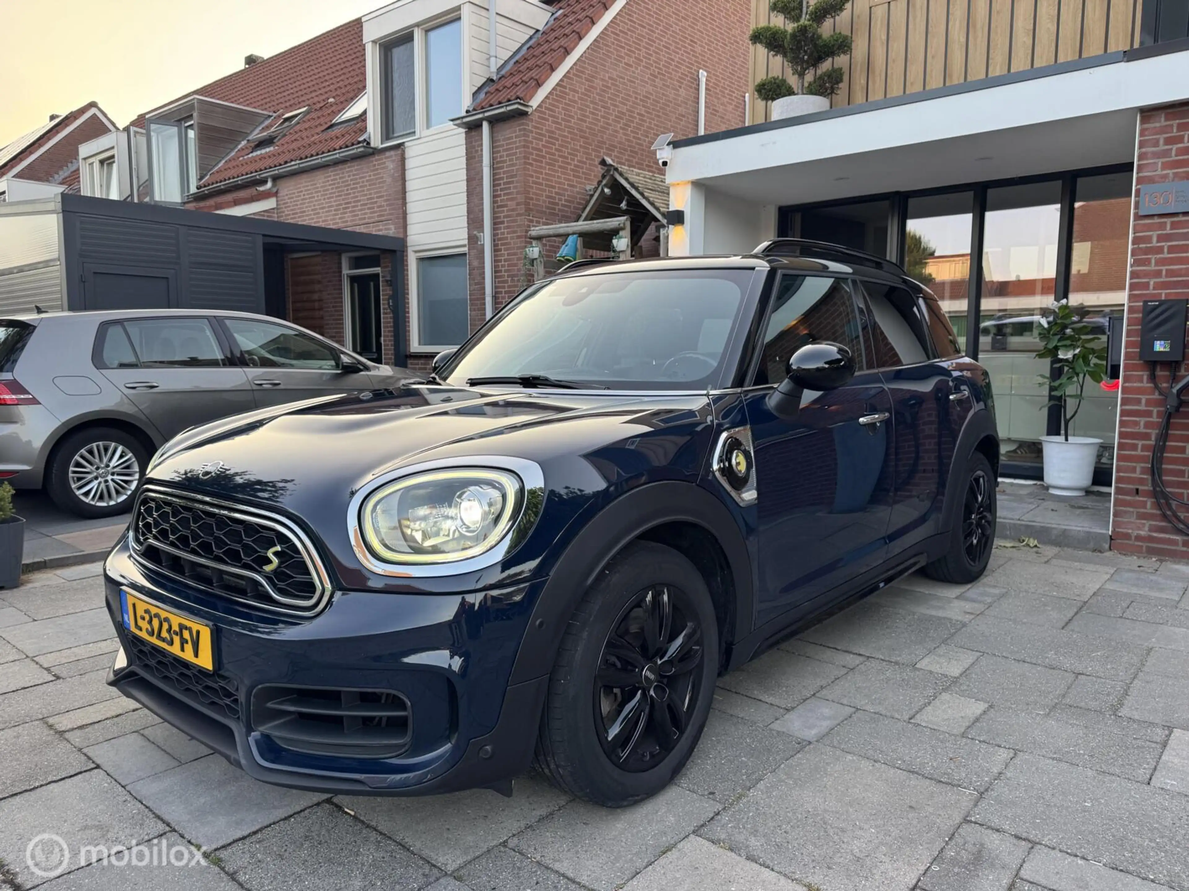 MINI Cooper SE Countryman 1.5 ALL4 John cooper works — photo 6