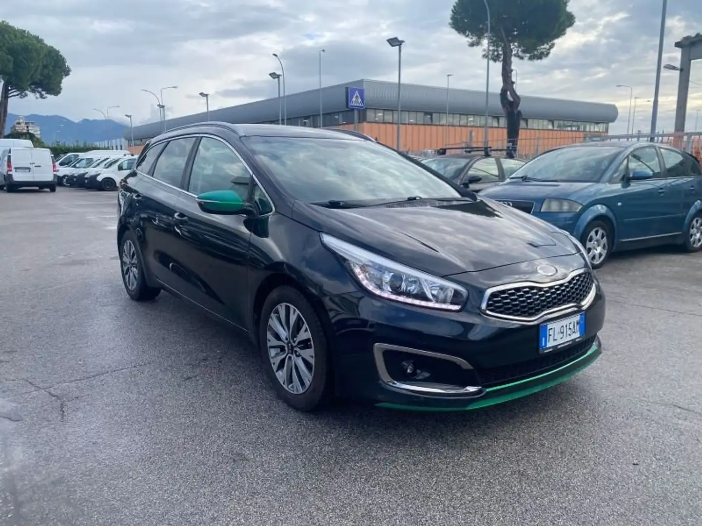 Kia Ceed / cee'd 1.6 DIESEL Noir - 2