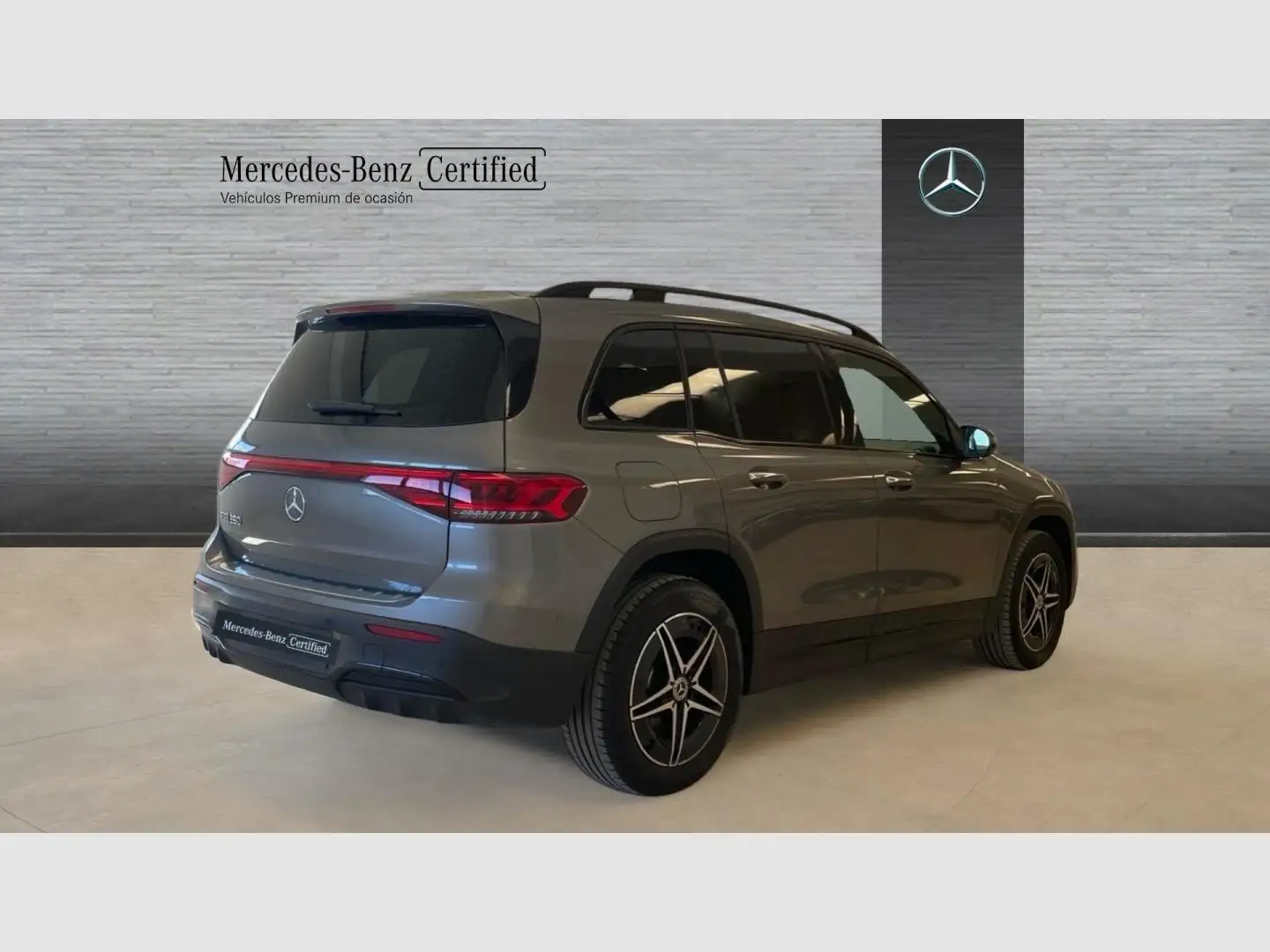 Mercedes-Benz EQB 250 AMG Line - 2