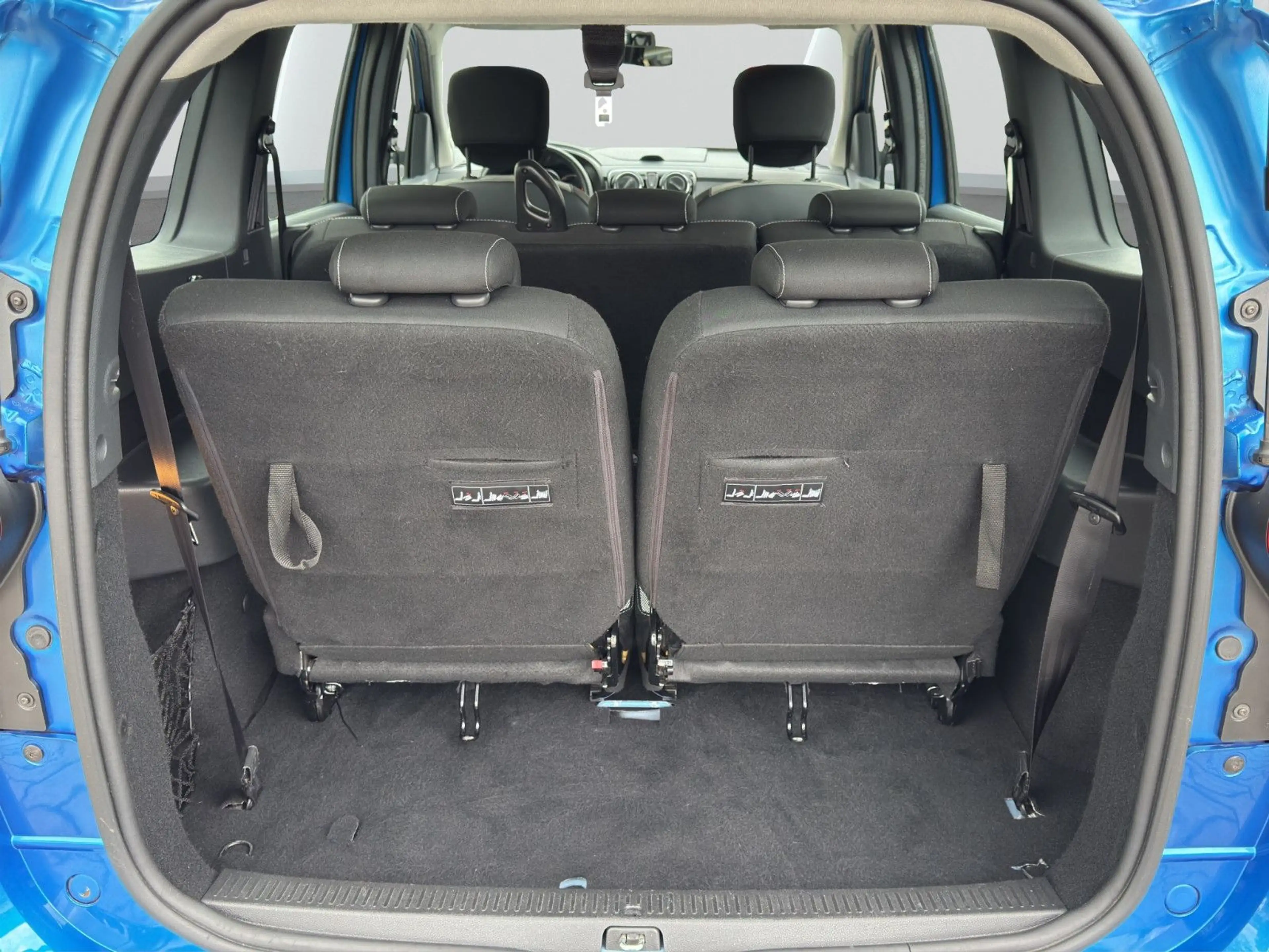Dacia Lodgy 1.6 SCe 100 StepwayComfort, 1.HD, wenig KM — photo 10