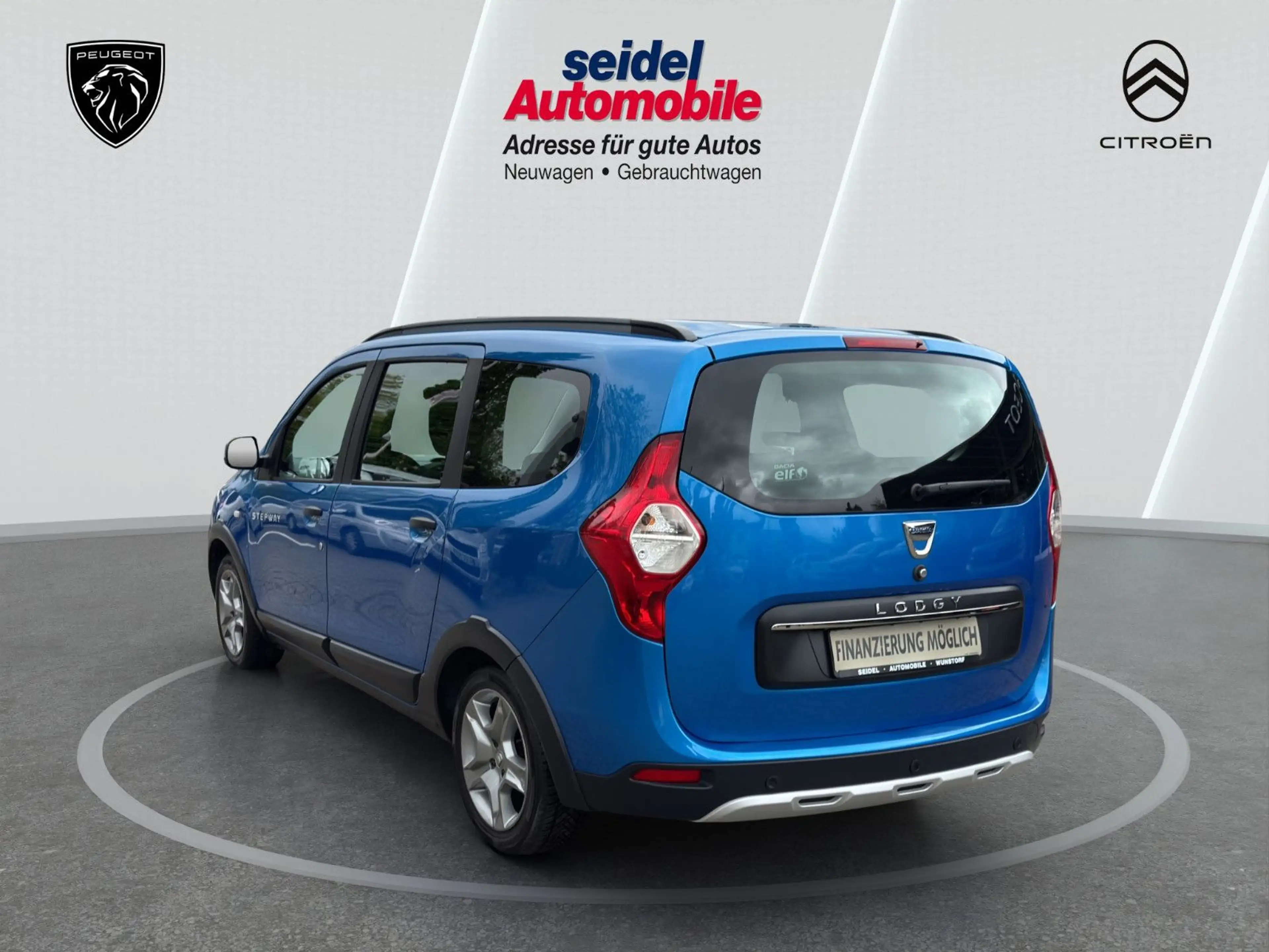 Dacia Lodgy 1.6 SCe 100 StepwayComfort, 1.HD, wenig KM — photo 3