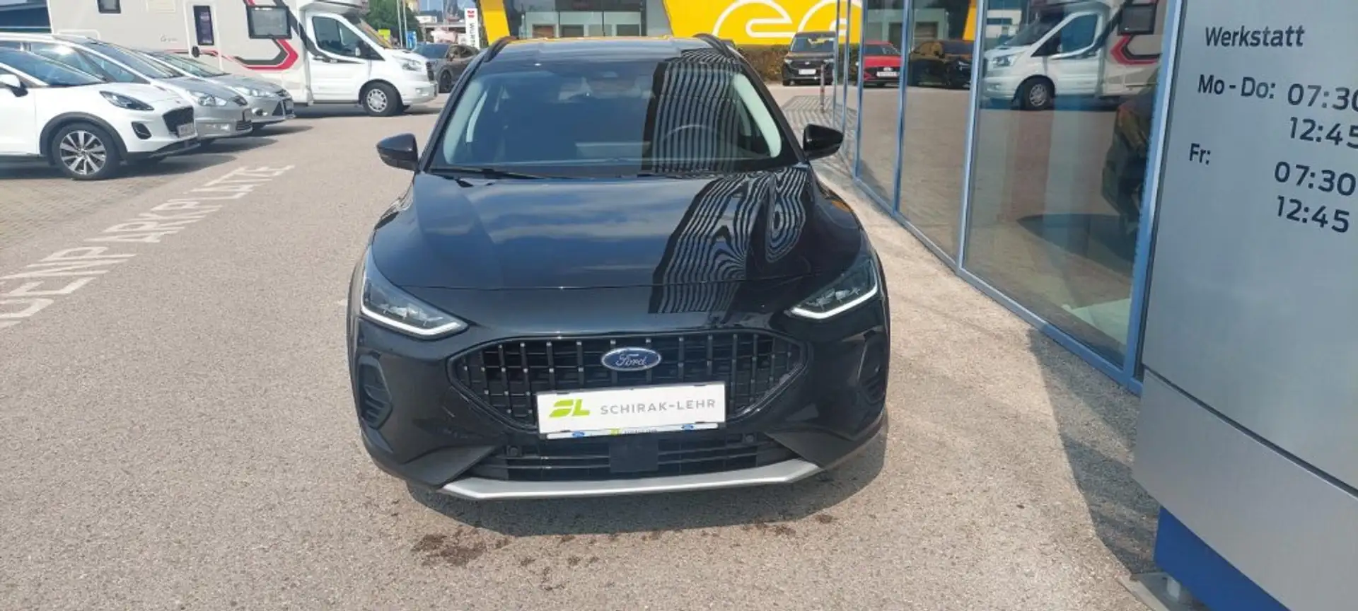 Ford Focus Active X  Turnier 1.0EB MHEV 92/125 M6 Zwart - 2