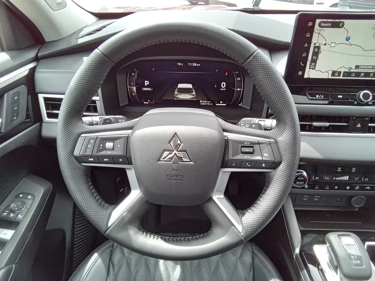 Mitsubishi Outlander снимка Mitsubishi Outlander