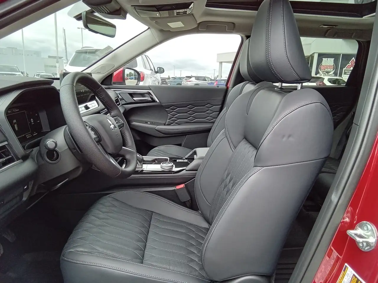 Mitsubishi Outlander снимка Mitsubishi Outlander