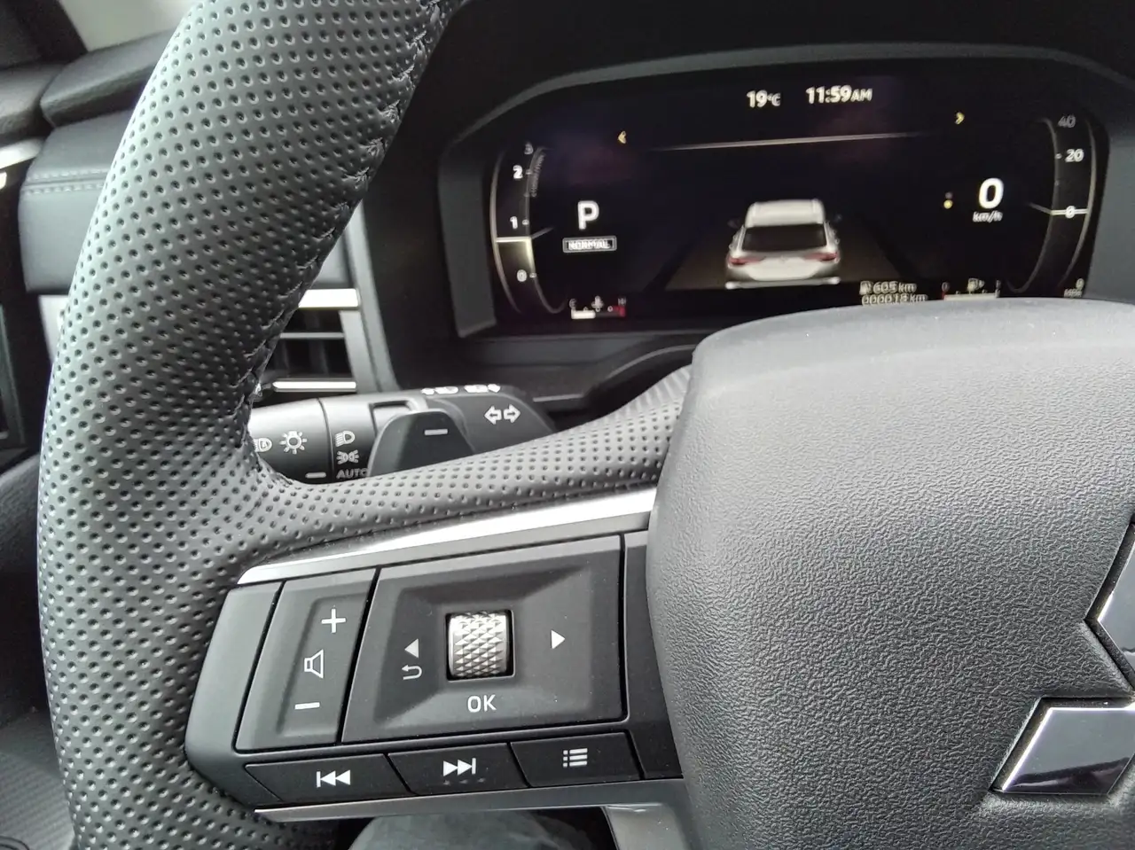 Mitsubishi Outlander снимка Mitsubishi Outlander