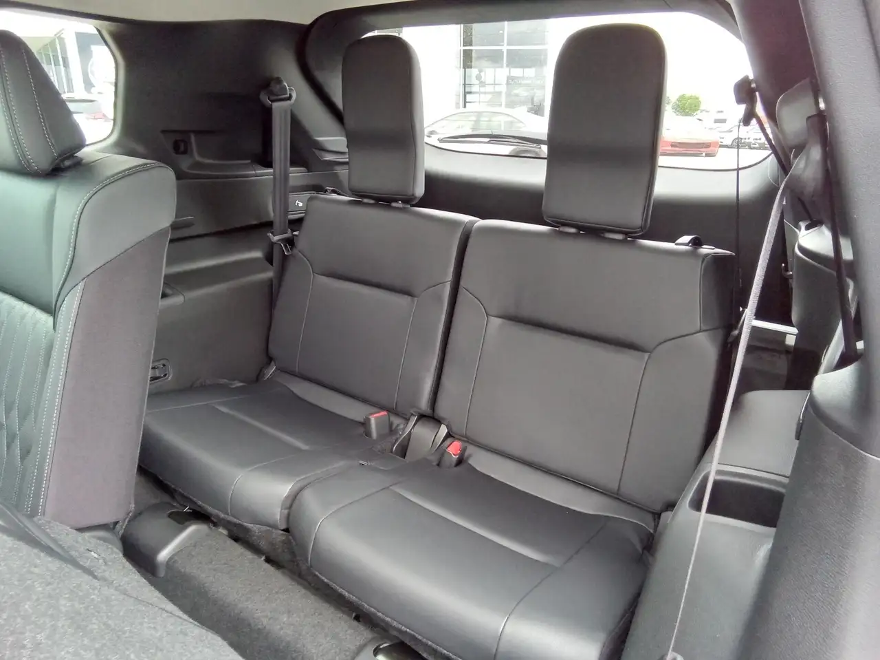 Mitsubishi Outlander снимка Mitsubishi Outlander