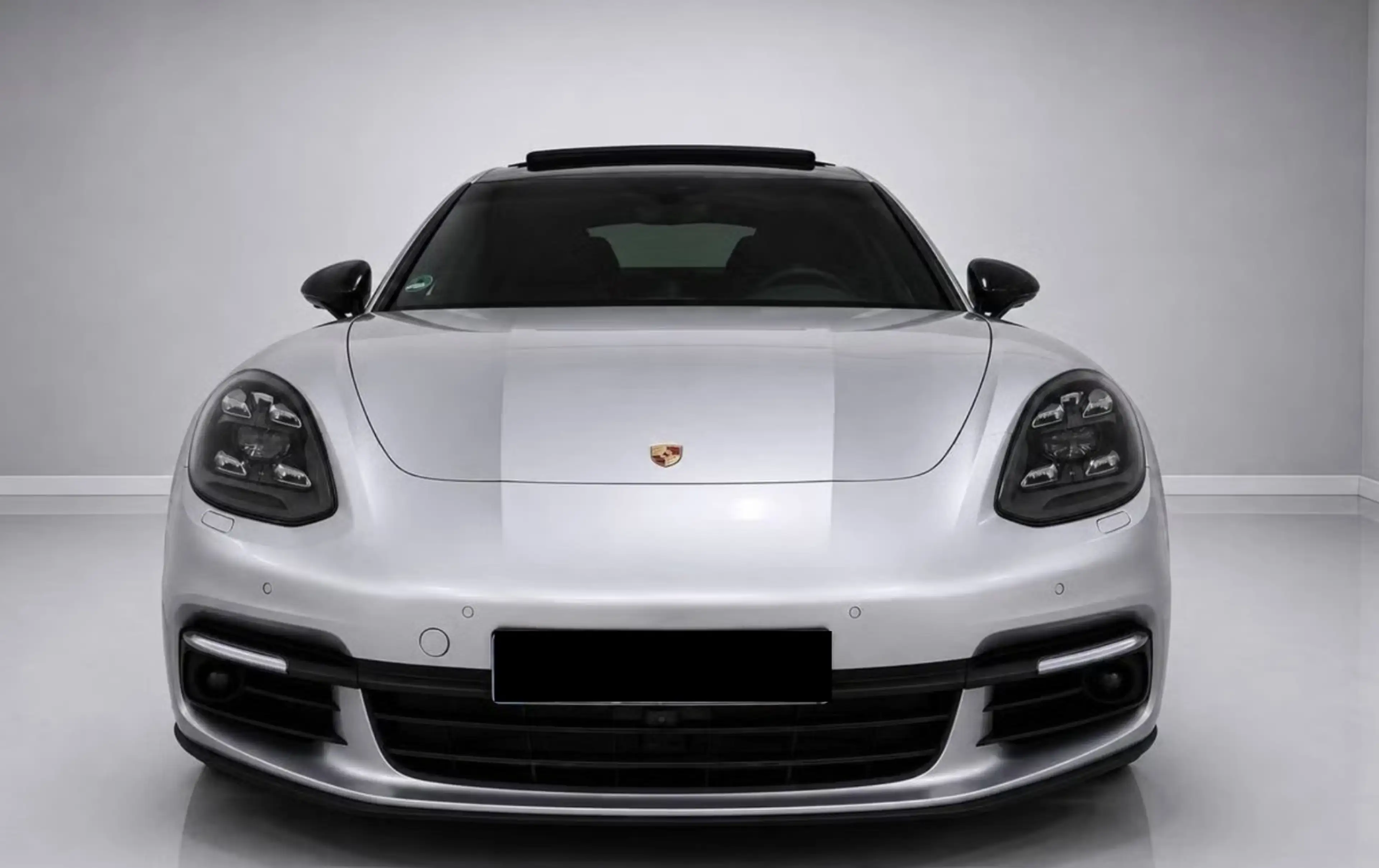 Porsche Panamera 4 E-Hybrid PANORAMA — photo 3