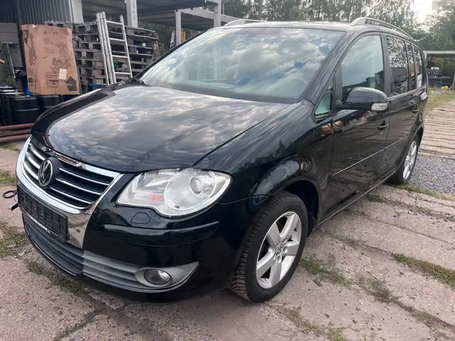 2009 Volkswagen Touran in Black for sale