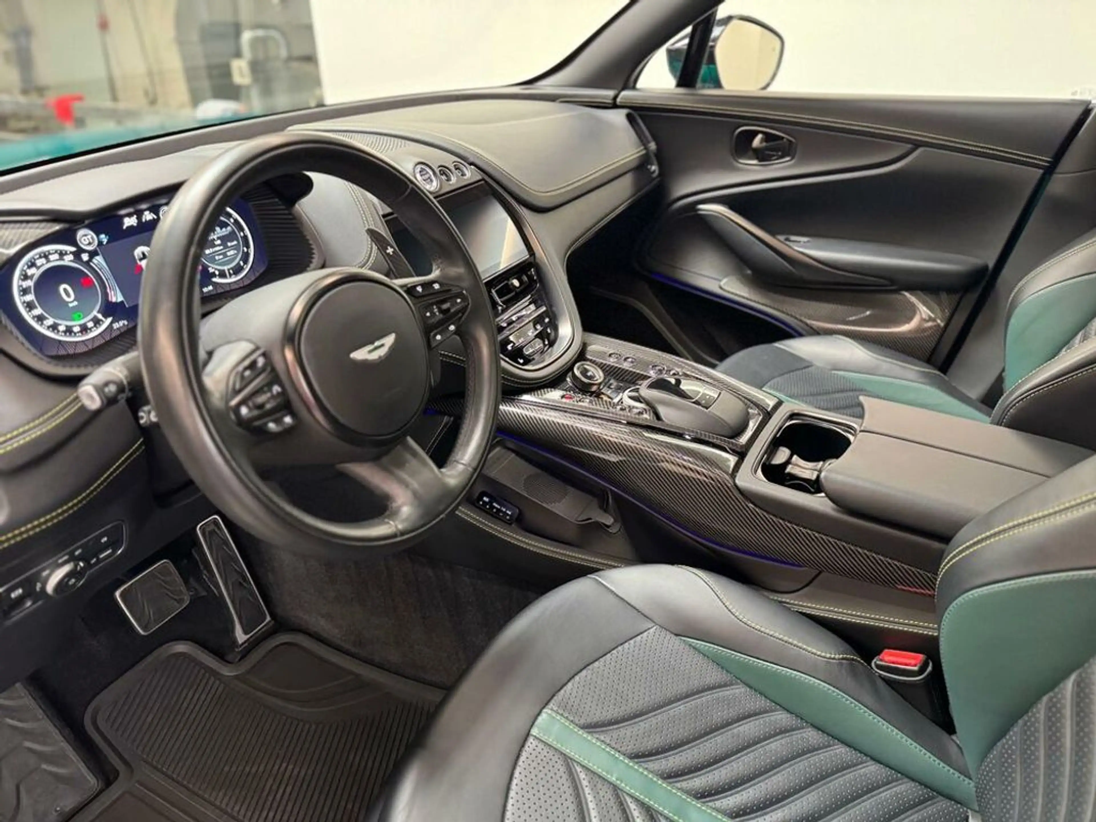 Aston Martin DBX DBX707 / AMR Podium Green / Pano — photo 8