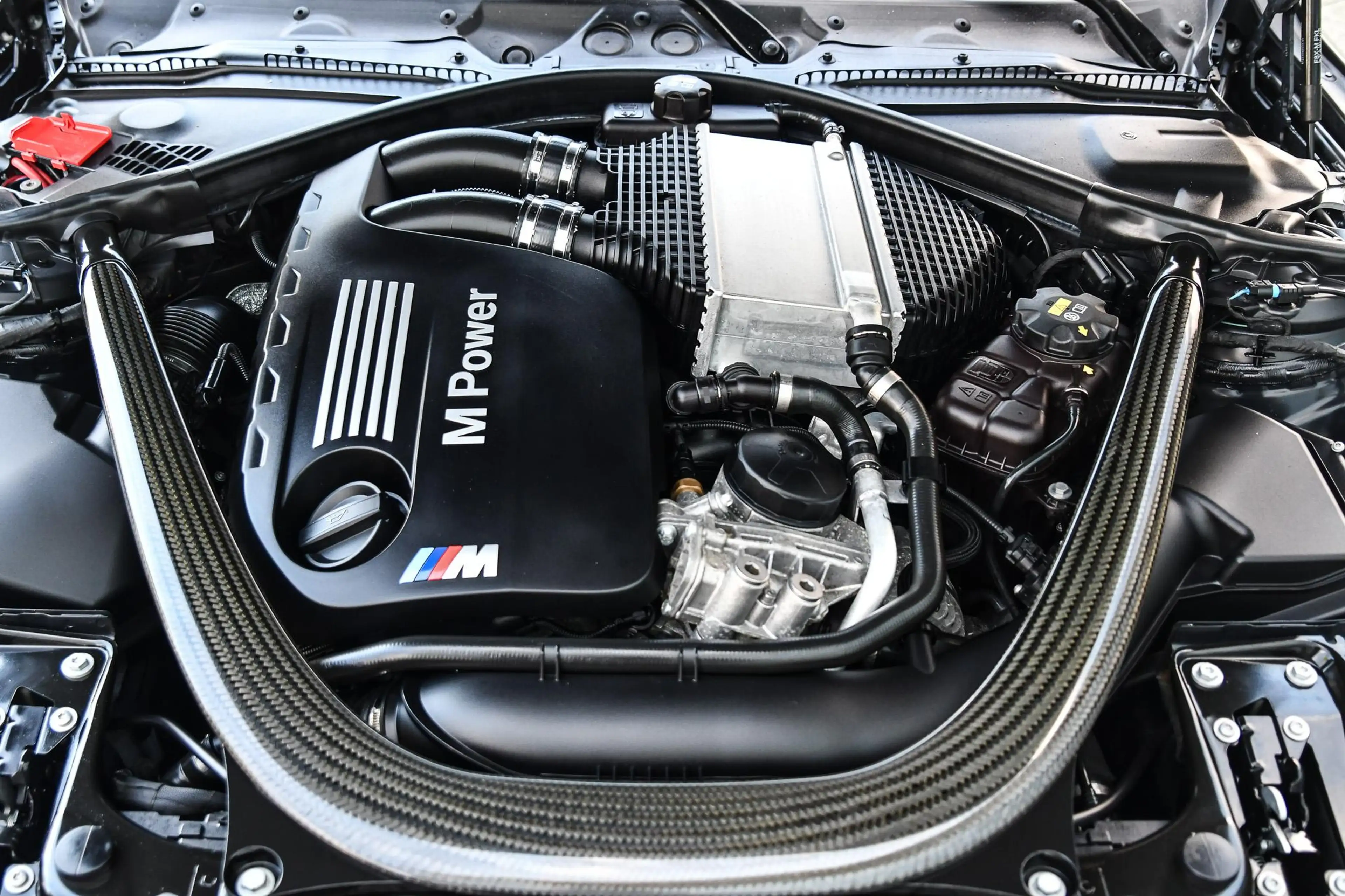 BMW M4 4-serie Coupé — photo 40