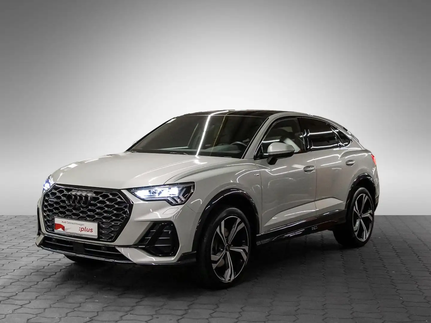 Audi Q3 Sportb. 40 TDI quat. S-Line Sonos Pano VirtCo Silber - 2