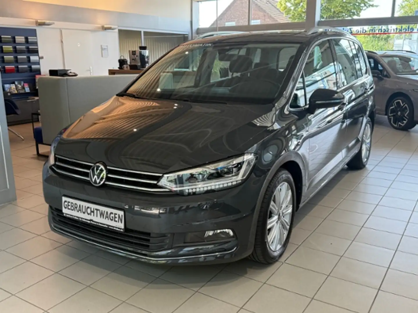 Volkswagen Touran 1.5 TSI DSG Highline PANO AHK LED Grau - 2