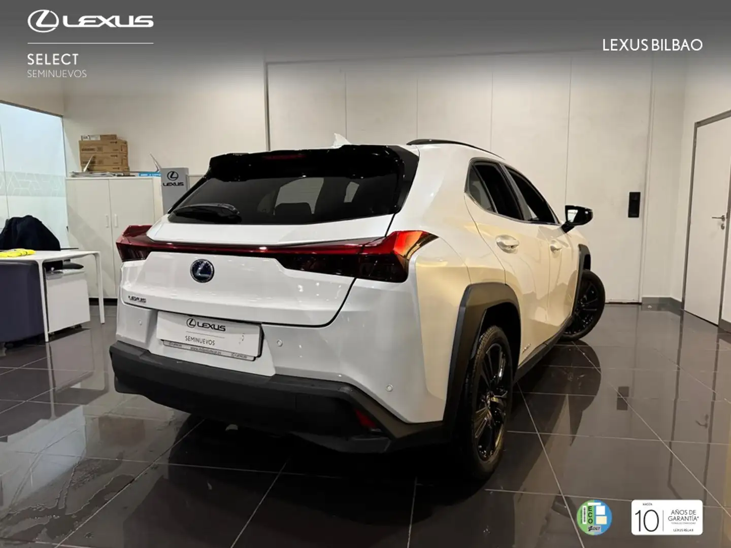 Lexus UX 250h Style 2WD Wit - 2