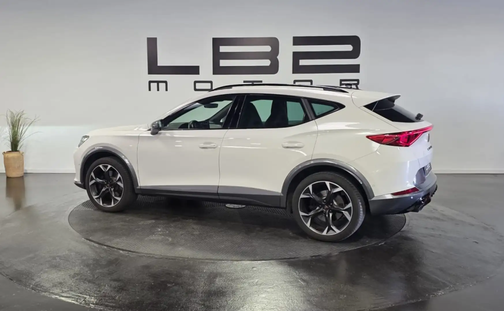 CUPRA Formentor 2.0 TSI 310 VZ DSG 4Drive Blanco - 2