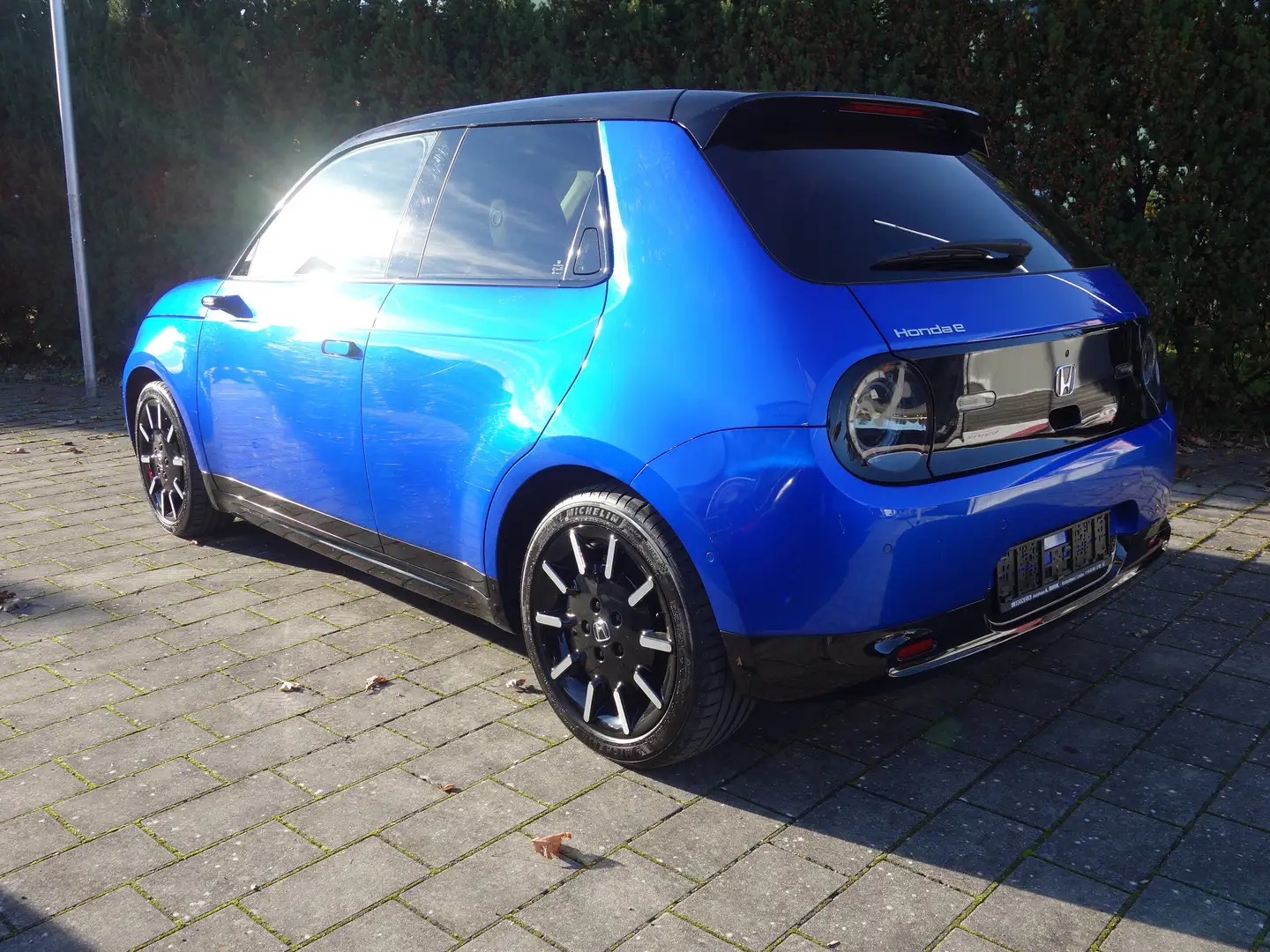 Honda e Advance 17" m. Leder Blau - 2