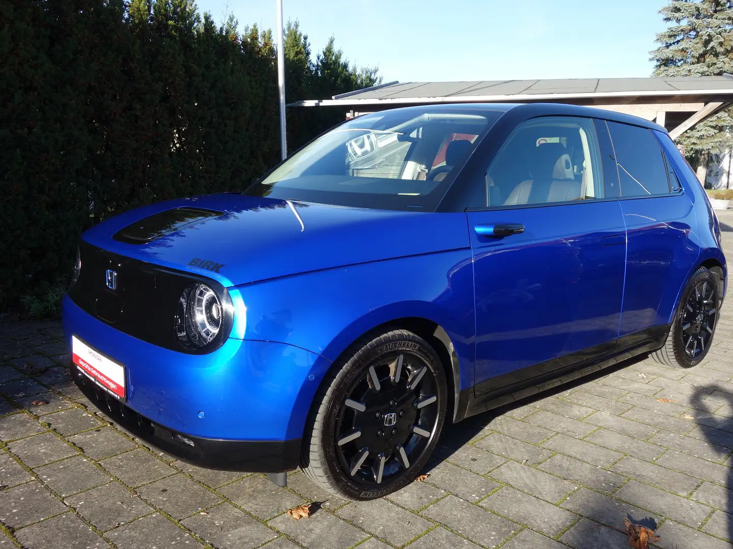 Honda e Advance 17" m. Leder Blau - 1