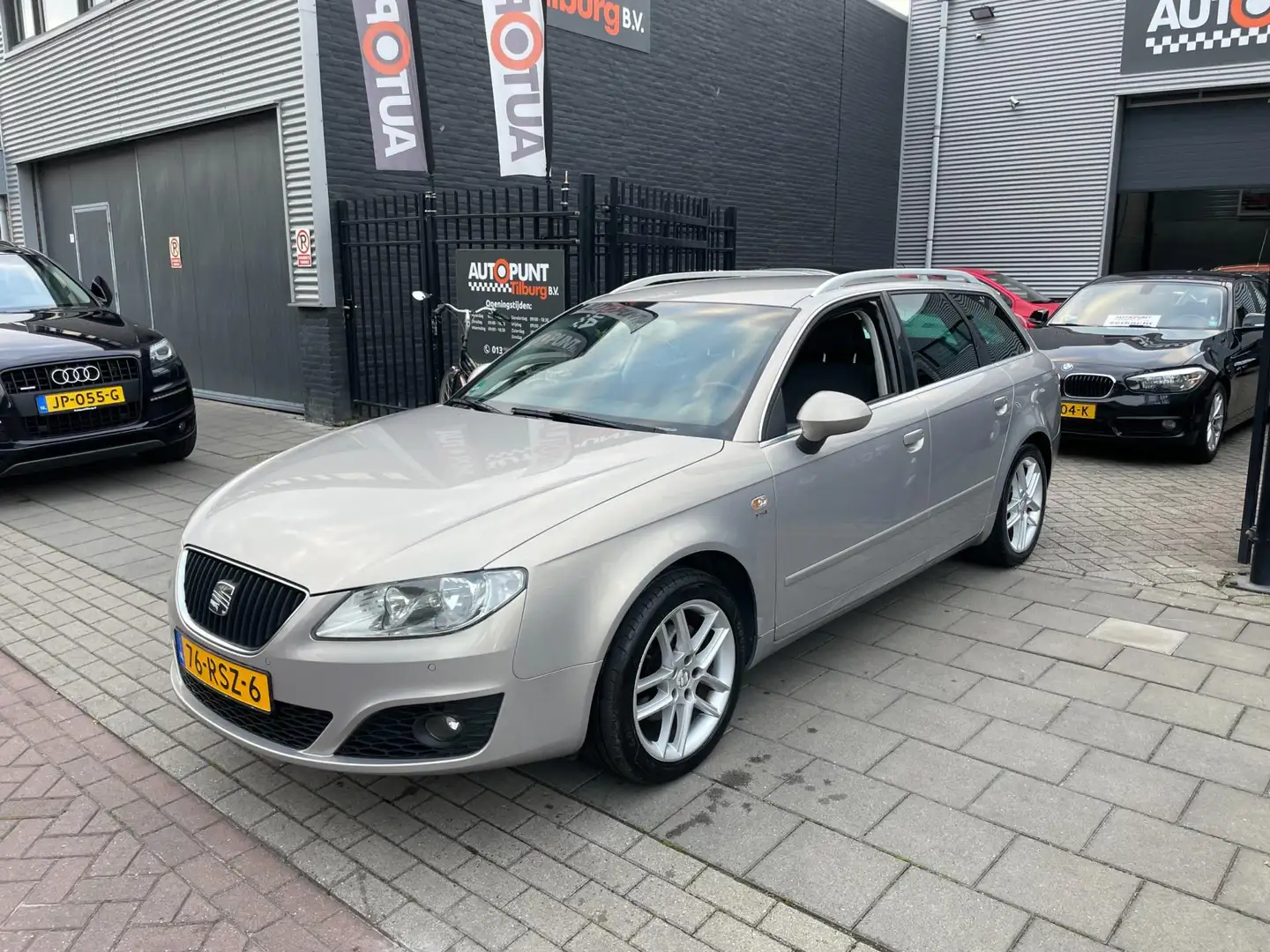 SEAT Exeo ST 1.8 TSI Businessline 2e Eigenaar! Trekhaak Airc Beige - 1