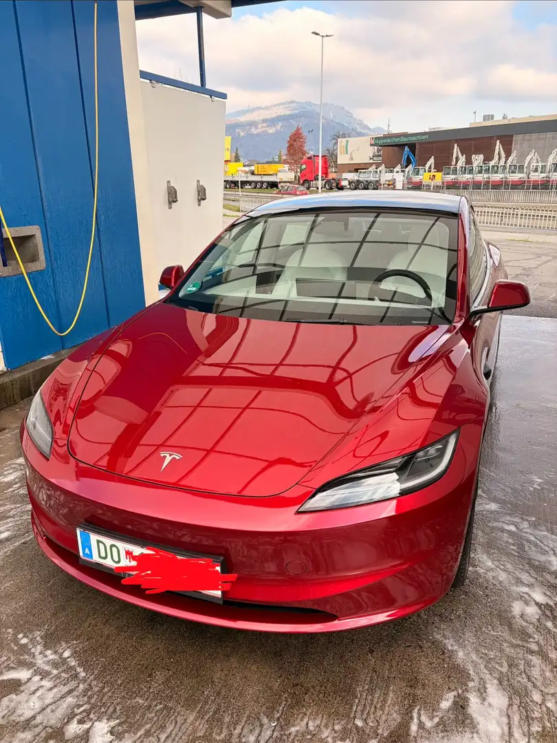 Tesla Model 3 Highland 2024, Dual Motor, Long Range, Allrad Rot - 1