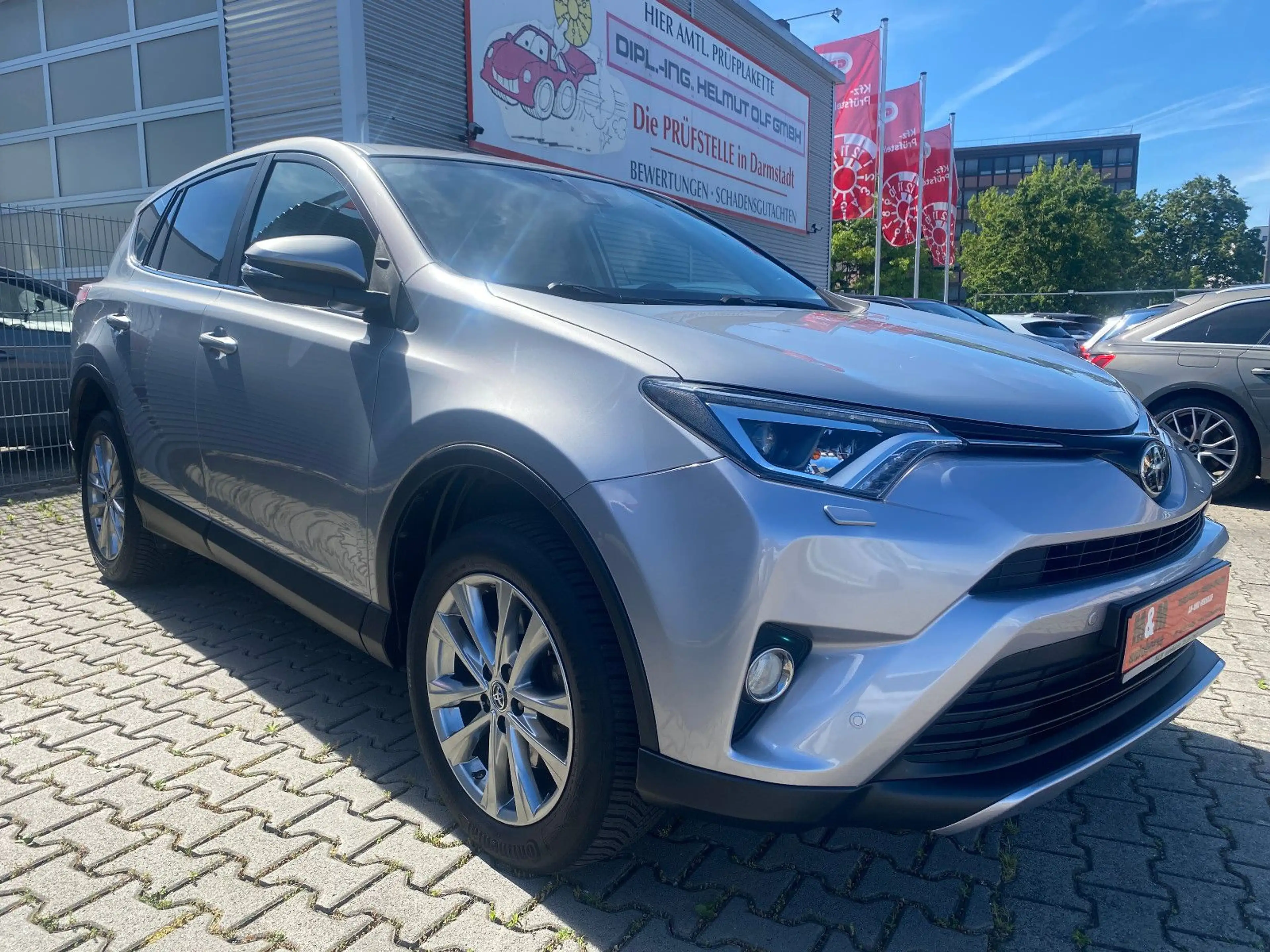 Toyota RAV4 Edition-S Nav/LED/AHK/Kamera/Spur/Allwetter — photo 2