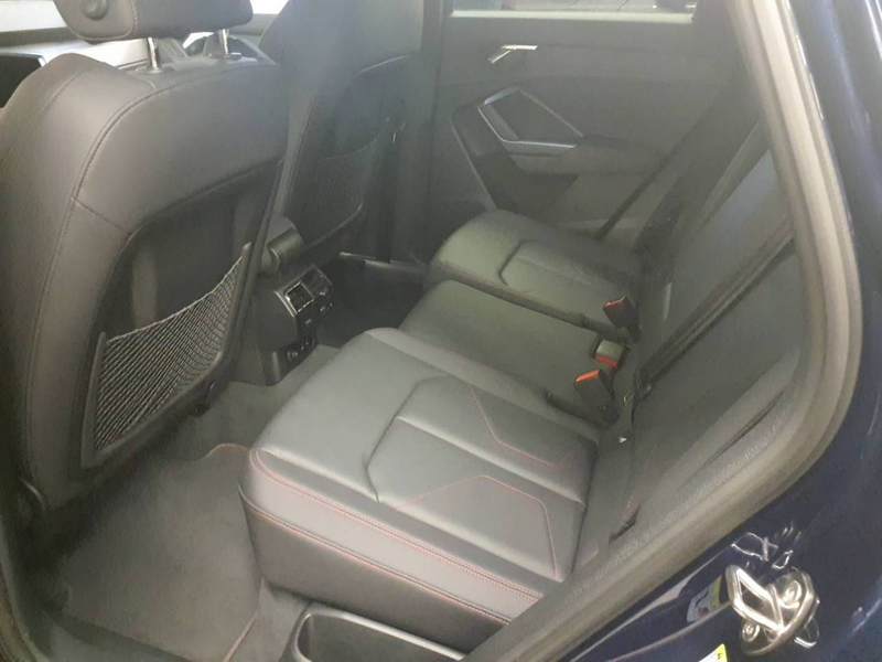 Audi Q3 SUV S line 35 TFSI S tronic*360*AHK*Matrix* — photo 6