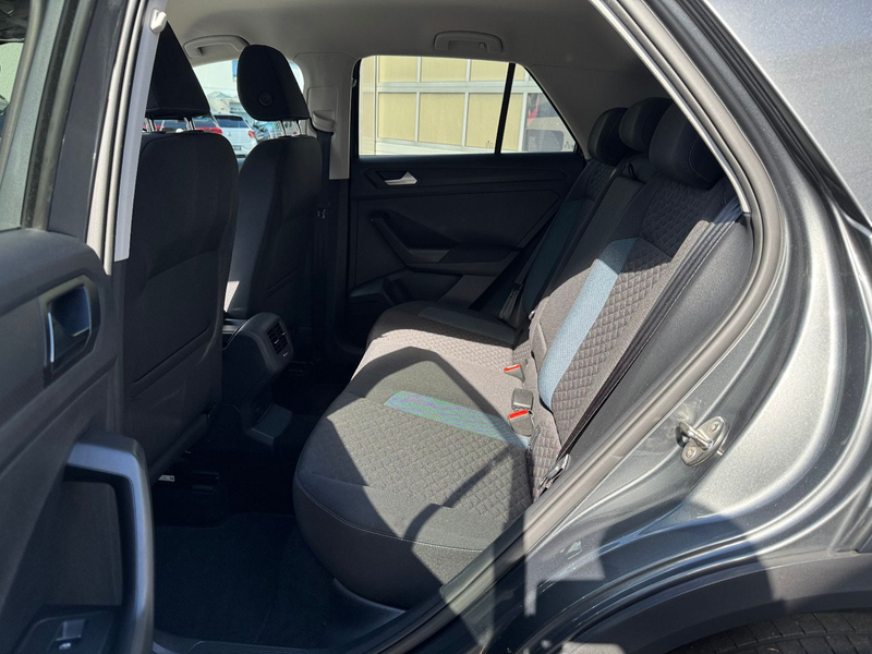 Volkswagen T-Roc 1.5 TSI DSG IQ.DRIVE|STHZ|LED|NAVI|eHK|APP — photo 9